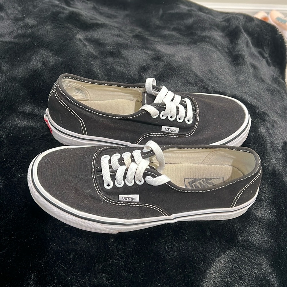 Black Van’s - Woman’s Size 8